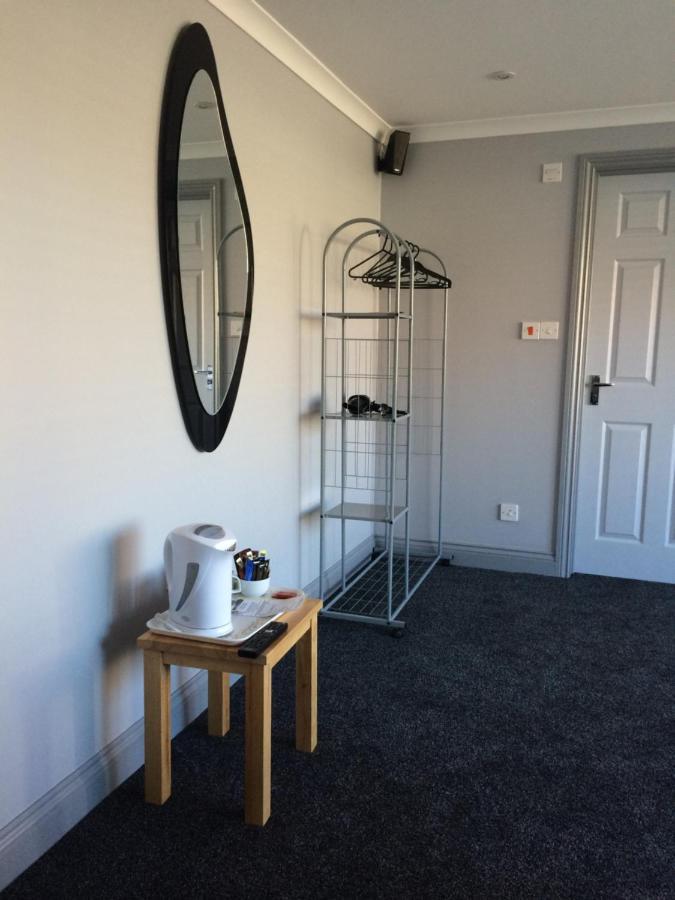 Links Lets Room Only Seahouses Exterior foto