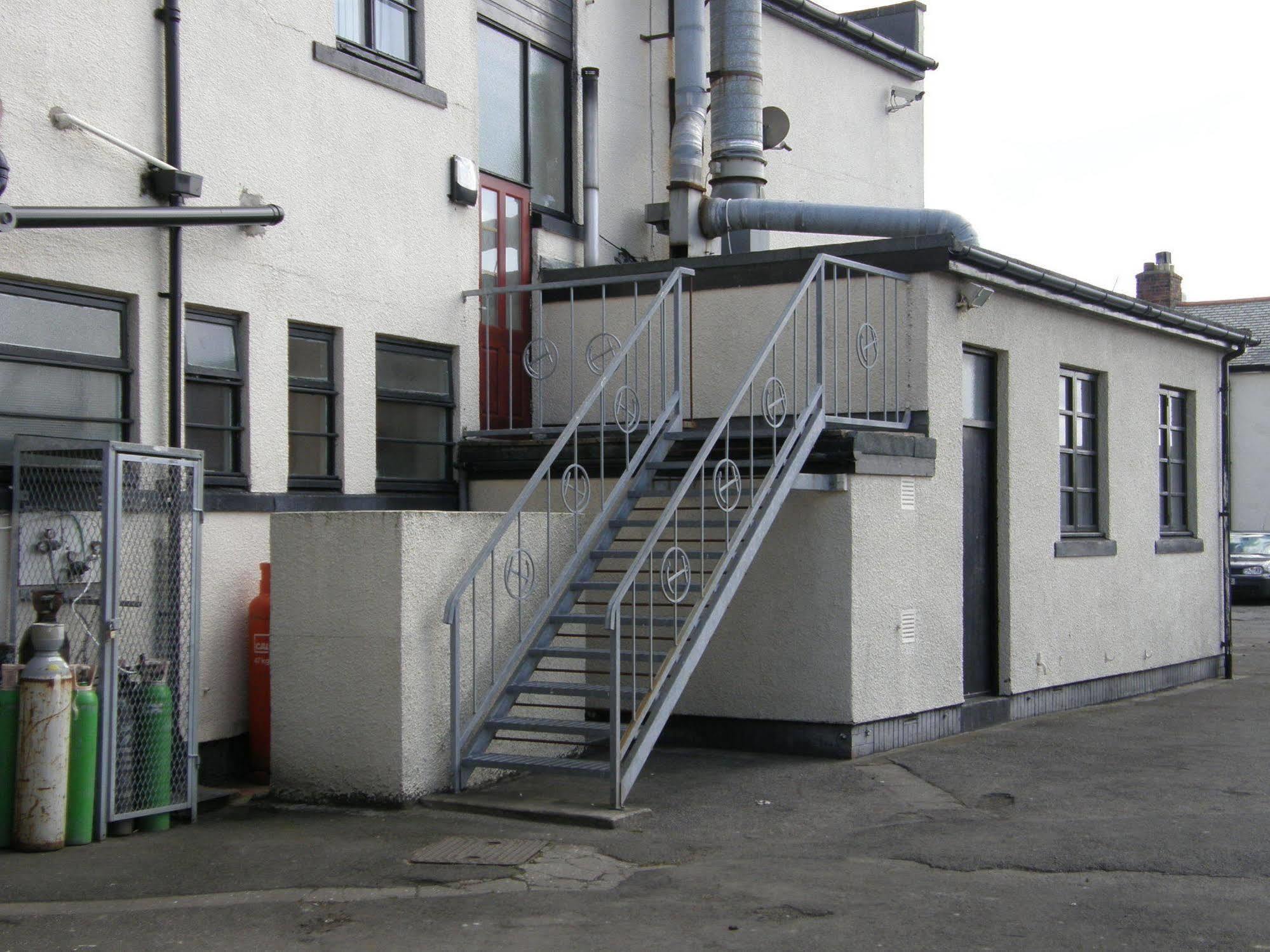 Links Lets Room Only Seahouses Exterior foto